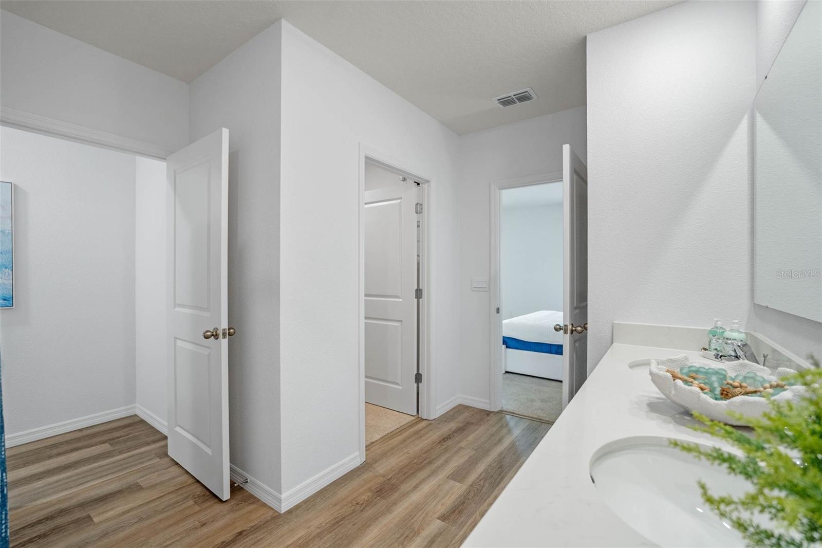 Image 41 of 67 For 1415 Morning Walk Drive