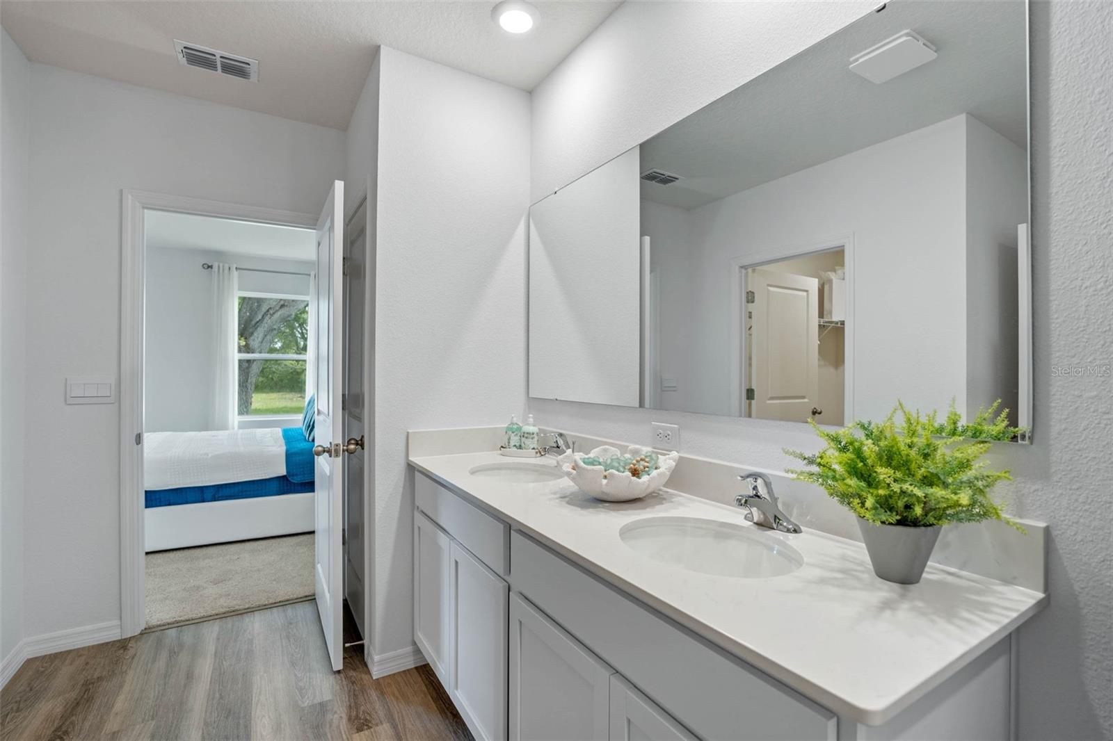 Image 42 of 67 For 1415 Morning Walk Drive