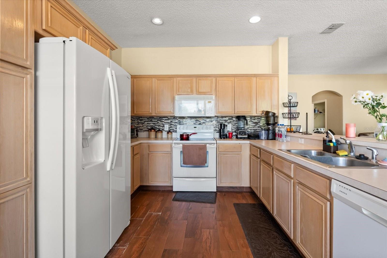 Image 20 of 43 For 1637 Cedar Lake Drive