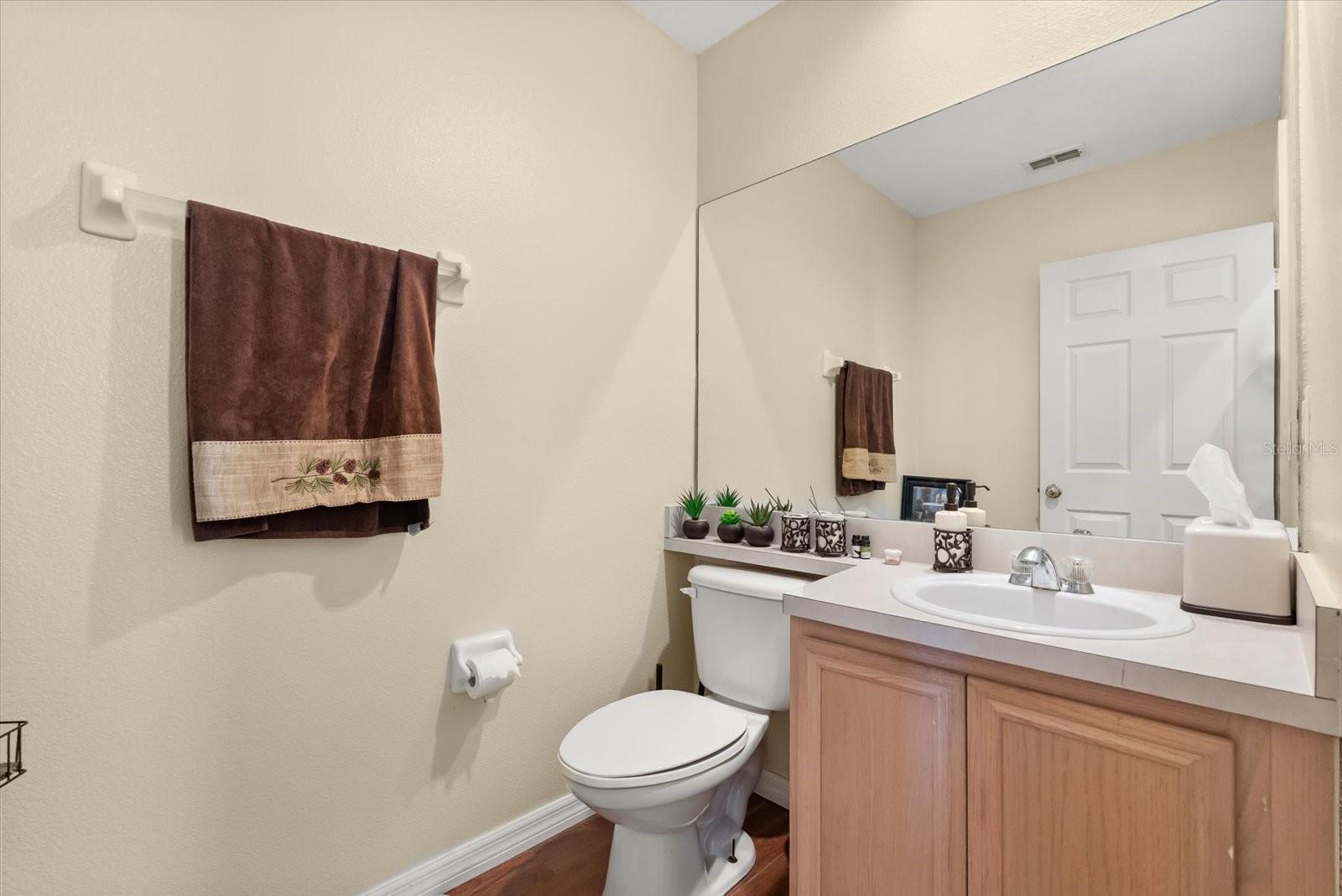 Image 24 of 43 For 1637 Cedar Lake Drive