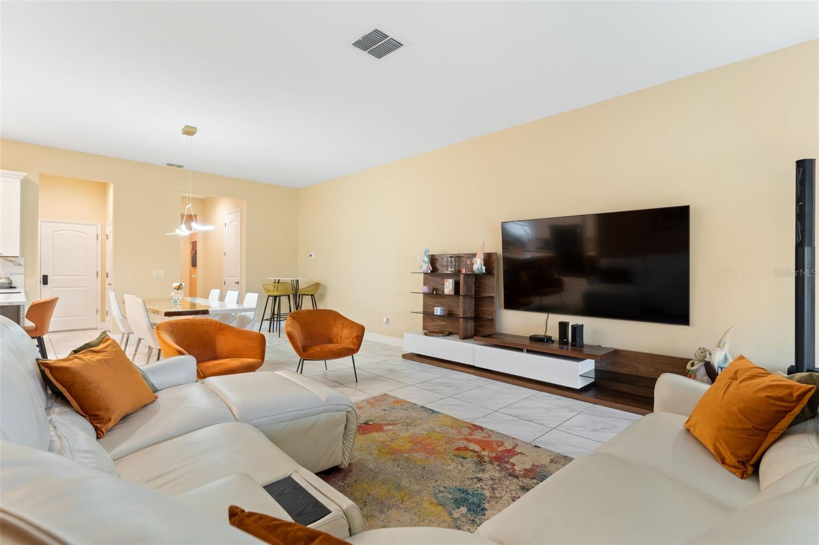 Image 19 of 44 For 5371 Jubiloso Drive