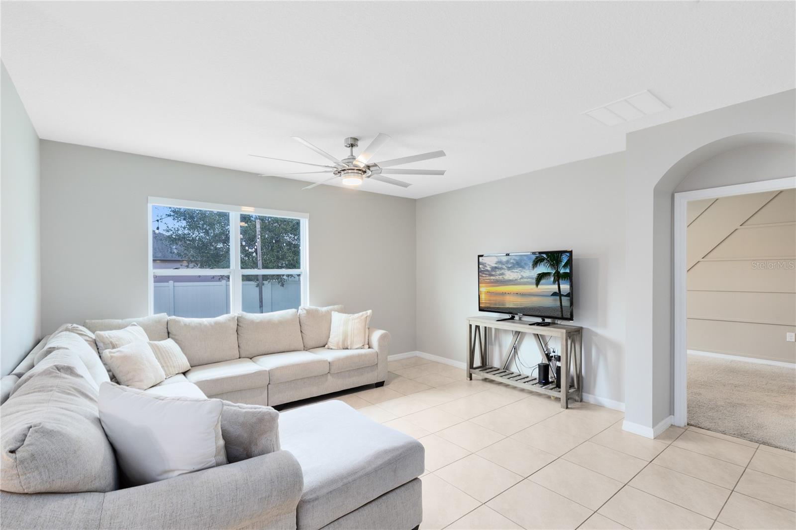 Image 8 of 30 For 1600 Spray Terrace