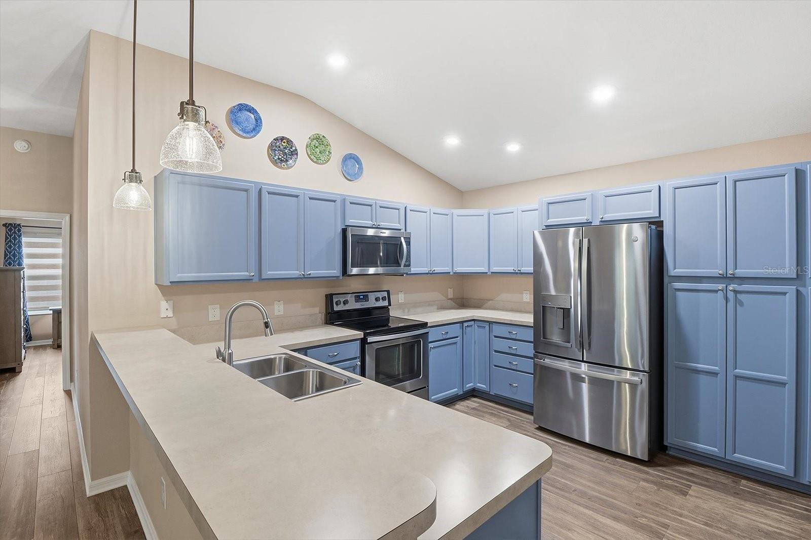 Image 14 of 44 For 5694 Moon Flower Place