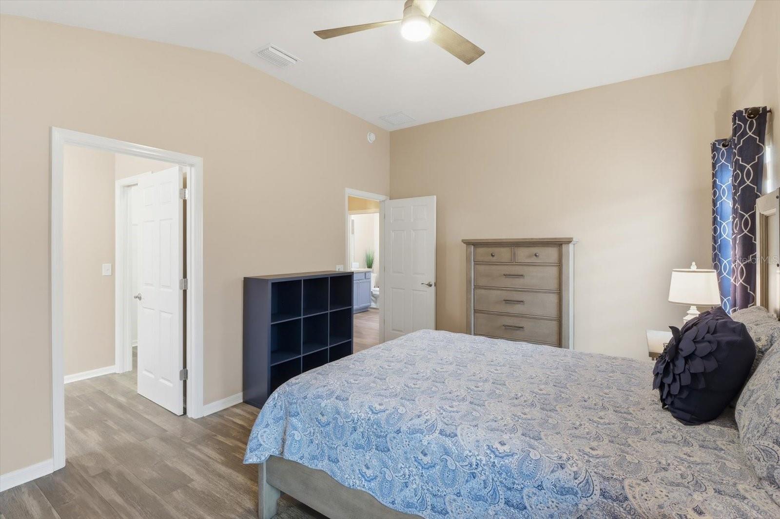 Image 27 of 44 For 5694 Moon Flower Place