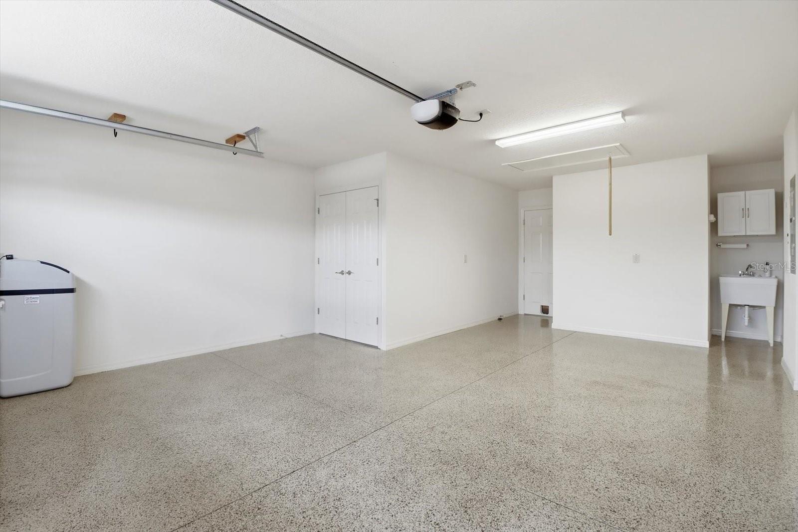 Image 32 of 44 For 5694 Moon Flower Place