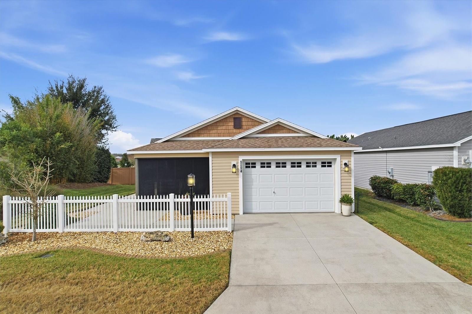 Image 43 of 44 For 5694 Moon Flower Place