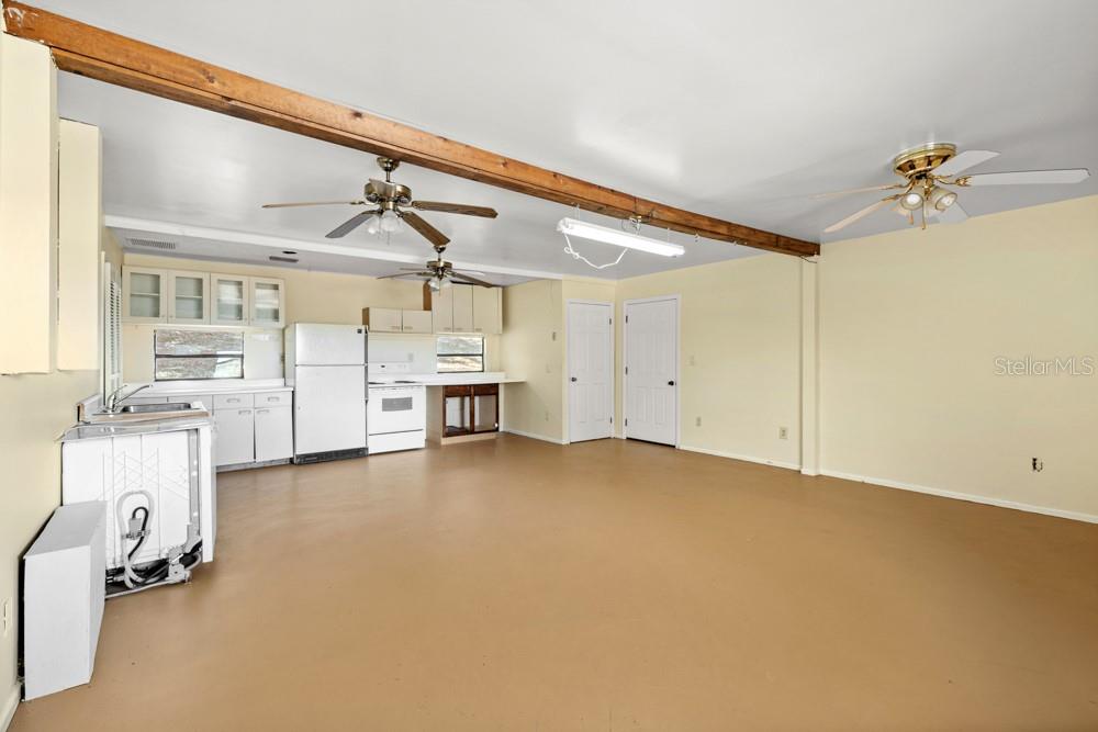 Image 23 of 79 For 19621 Lake Lincoln Lane