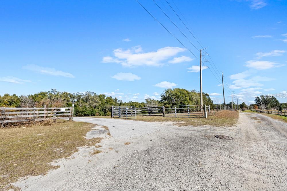 Image 48 of 79 For 19621 Lake Lincoln Lane