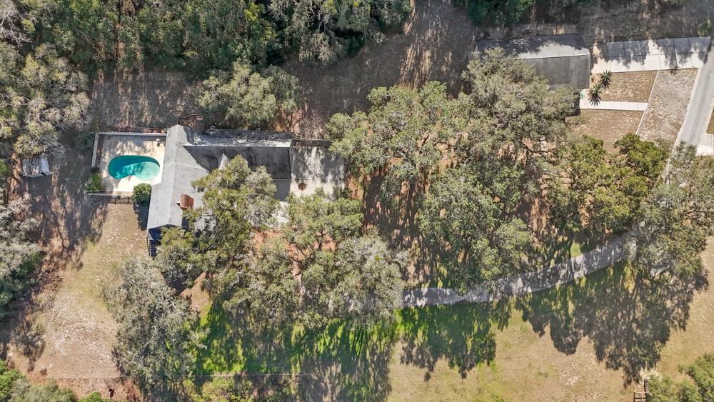 Image 57 of 79 For 19621 Lake Lincoln Lane