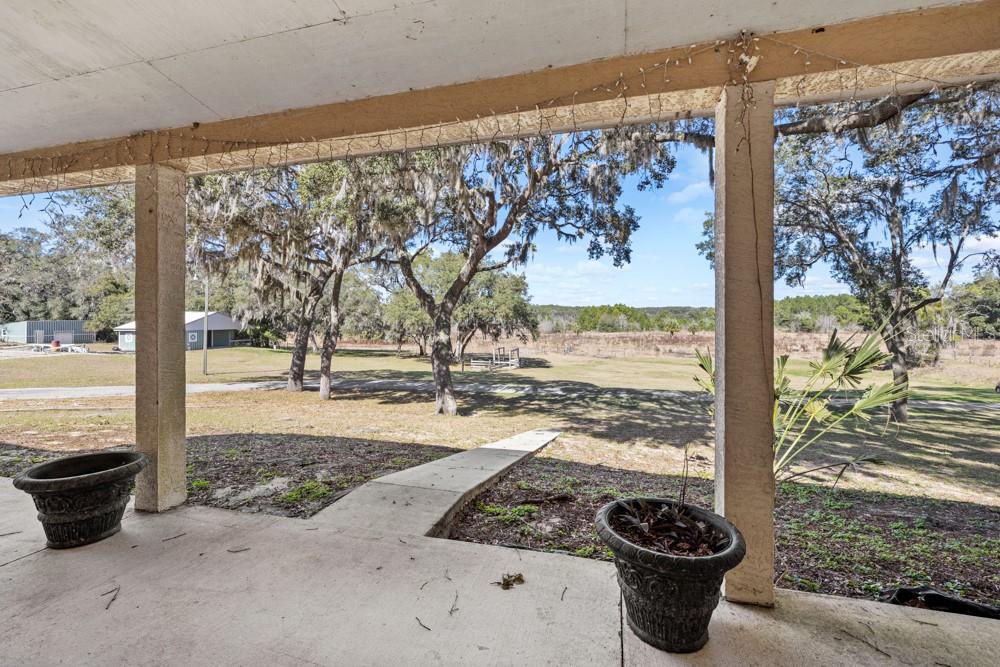 Image 71 of 79 For 19621 Lake Lincoln Lane