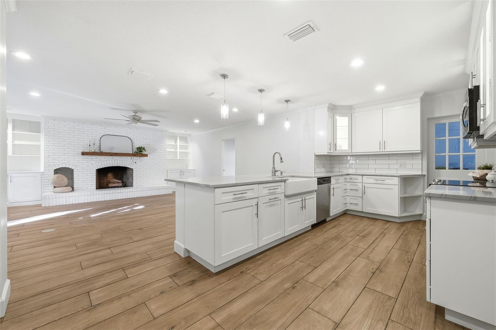 Image 4 of 31 For 3520 Westmoreland Drive