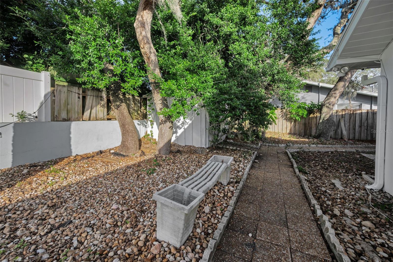 Image 11 of 51 For 14557 Apache Avenue