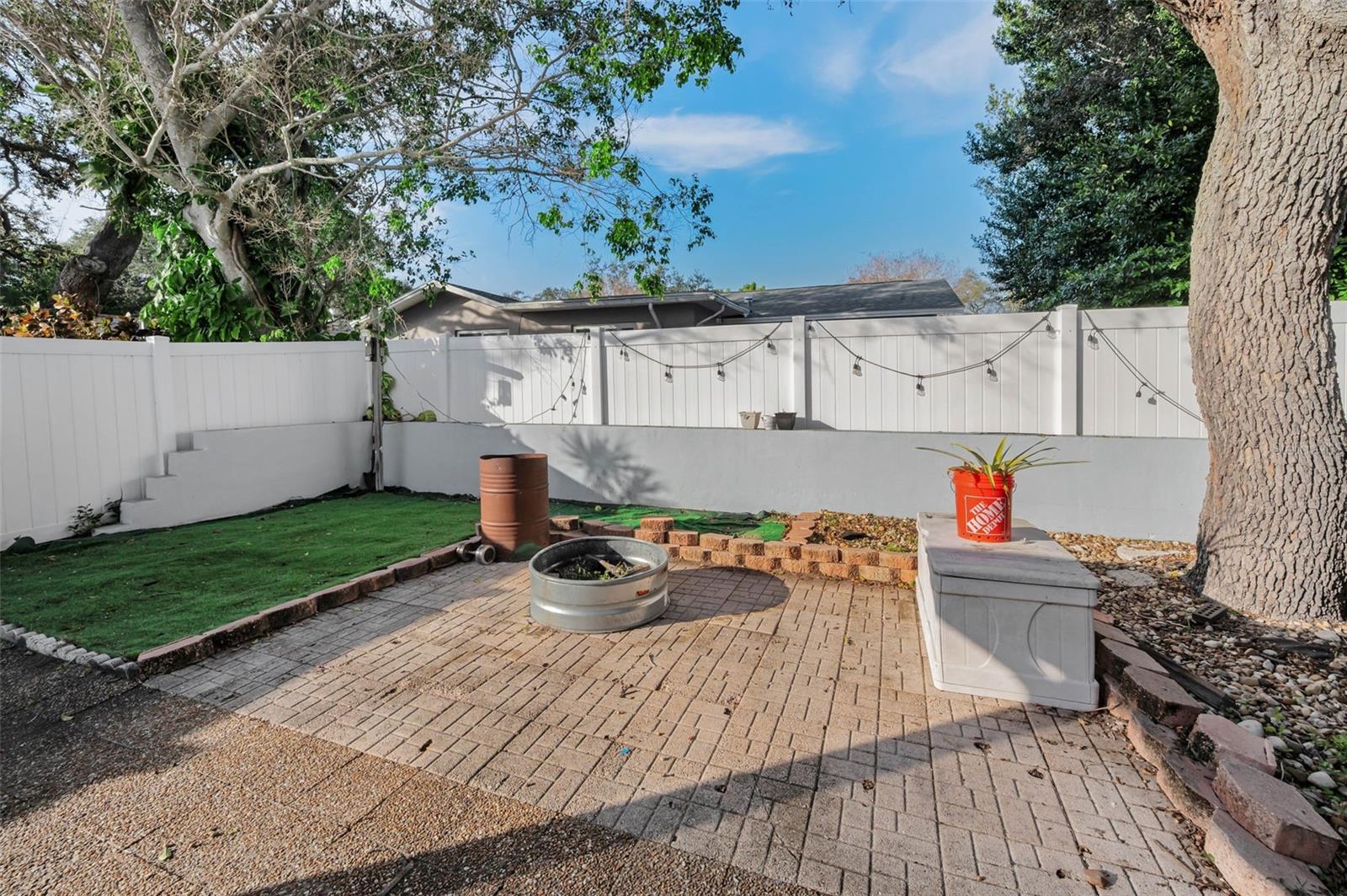 Image 17 of 51 For 14557 Apache Avenue