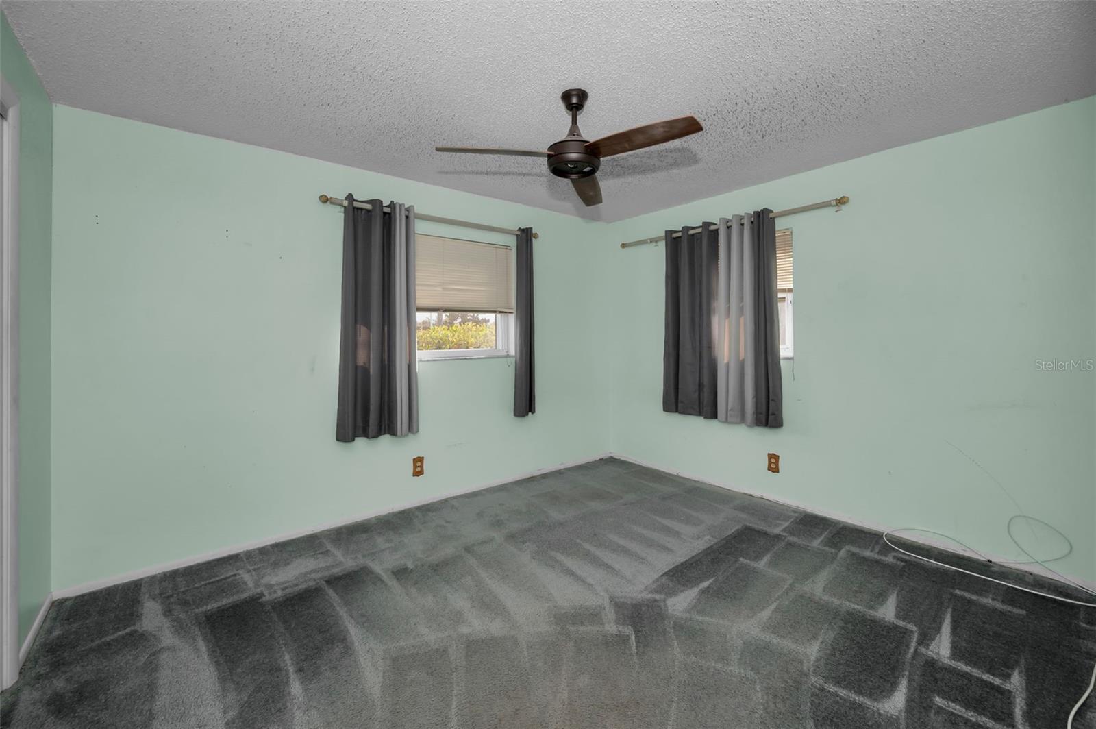 Image 19 of 51 For 14557 Apache Avenue