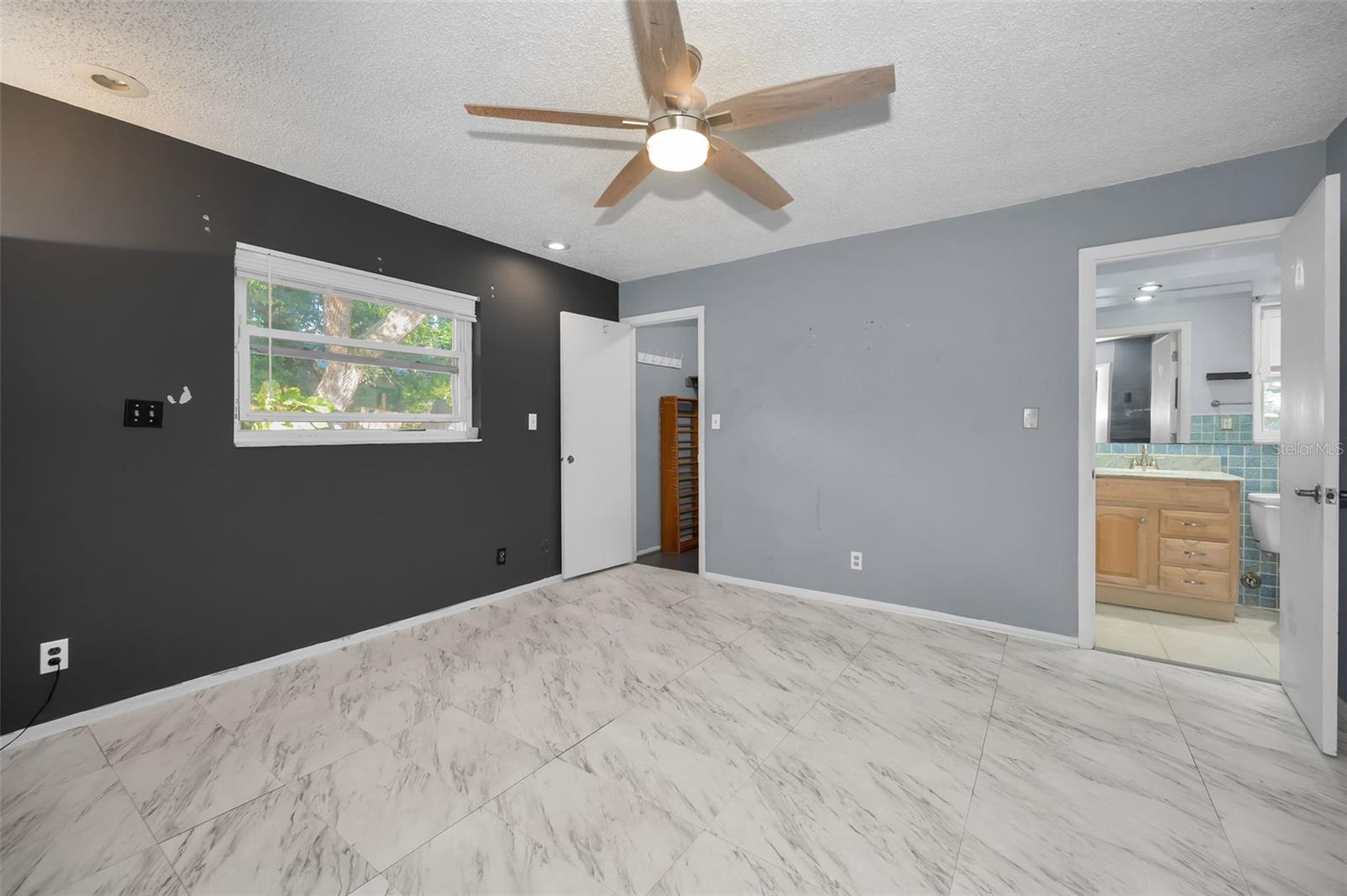 Image 42 of 51 For 14557 Apache Avenue