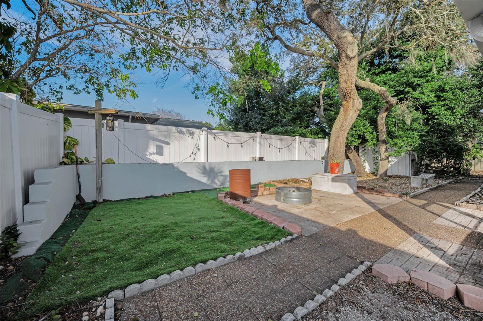 Image 8 of 51 For 14557 Apache Avenue