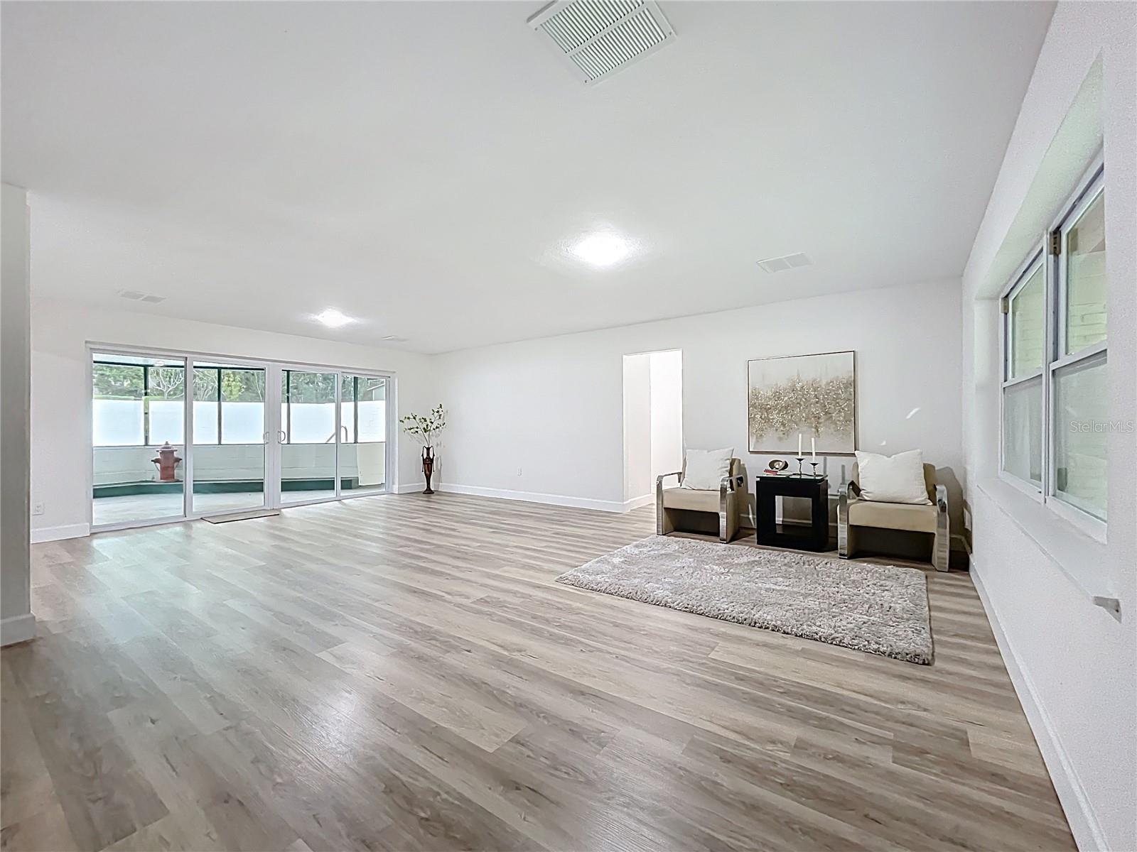 Image 11 of 51 For 1014 Oak Lane