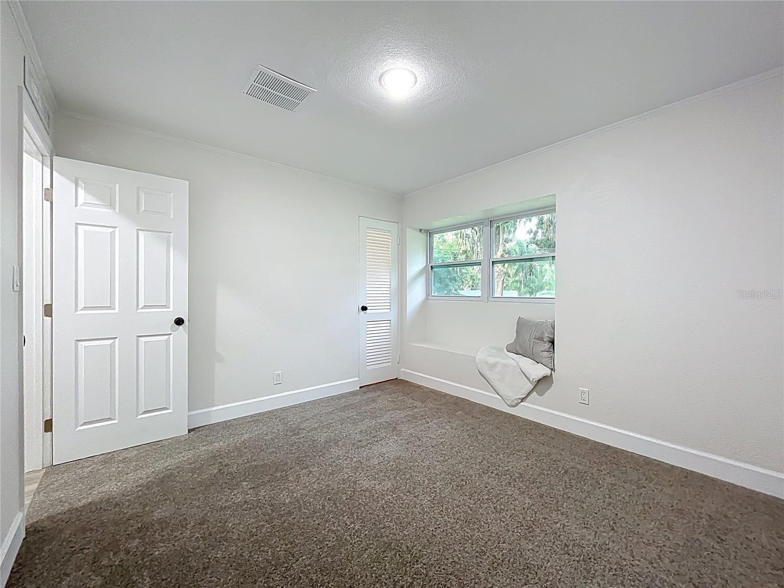 Image 28 of 51 For 1014 Oak Lane