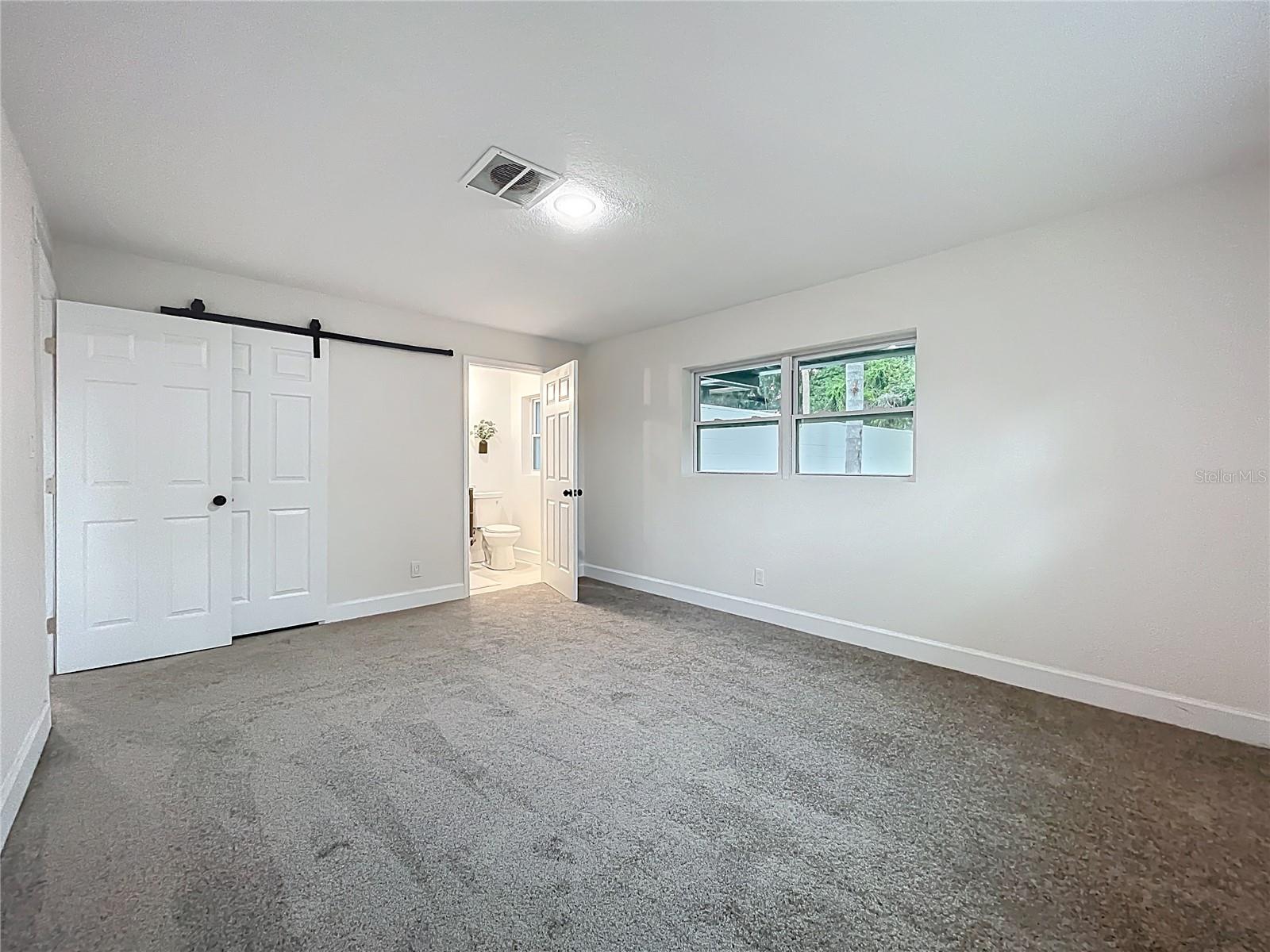 Image 32 of 51 For 1014 Oak Lane