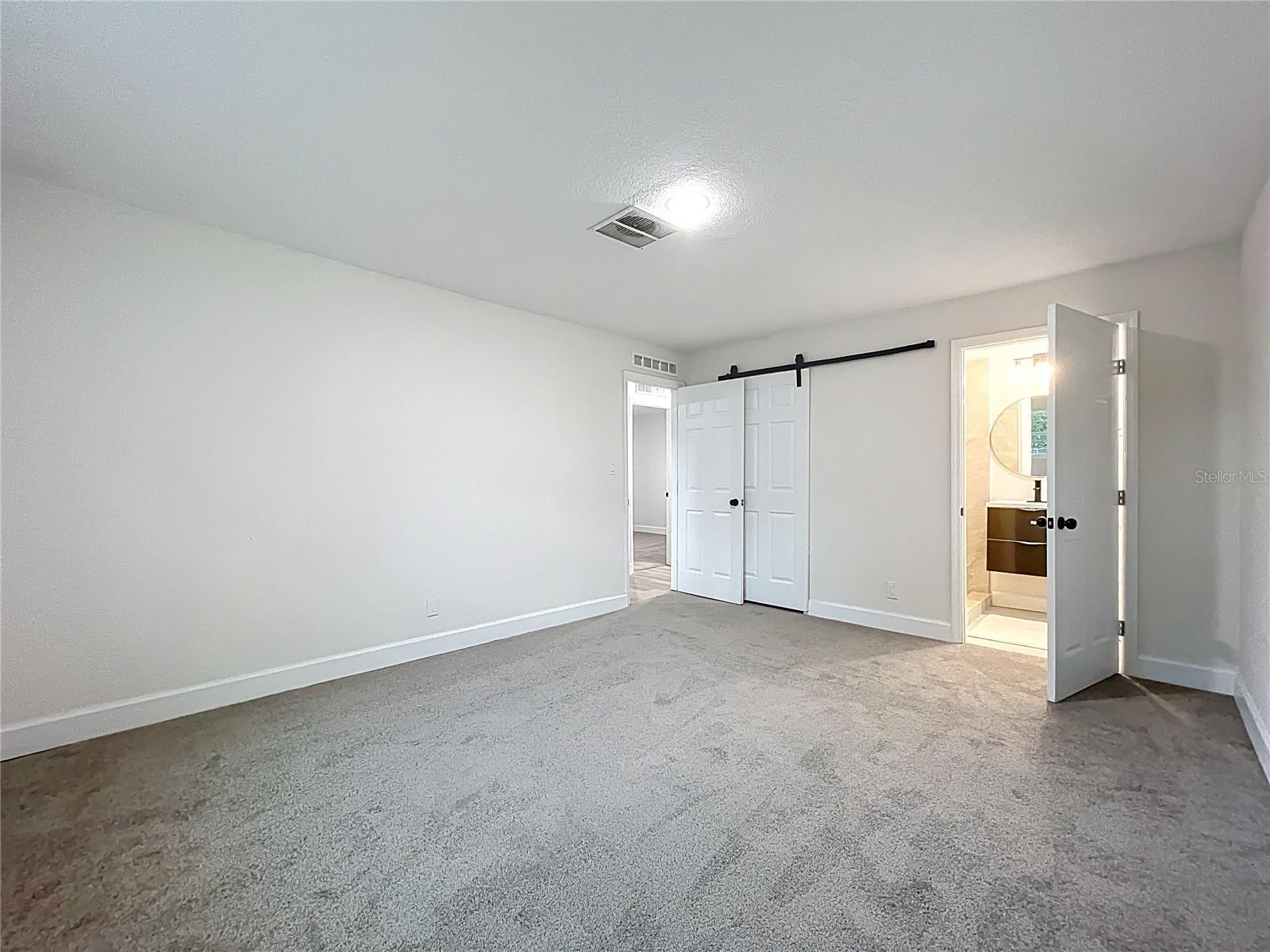 Image 33 of 51 For 1014 Oak Lane