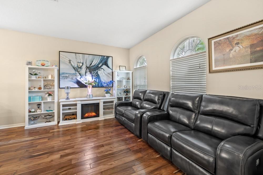 Image 10 of 26 For 1502 Fern Bay Court