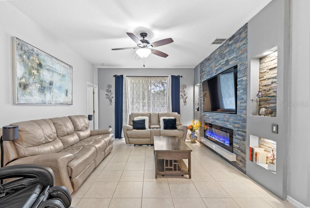 Image 5 of 26 For 1502 Fern Bay Court