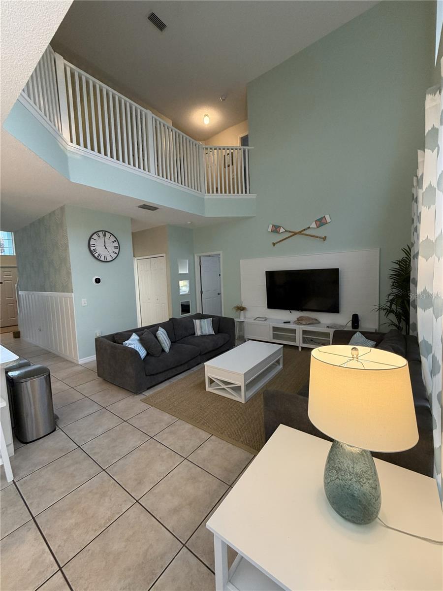 Image 10 of 49 For 1055 Lake Berkley Drive