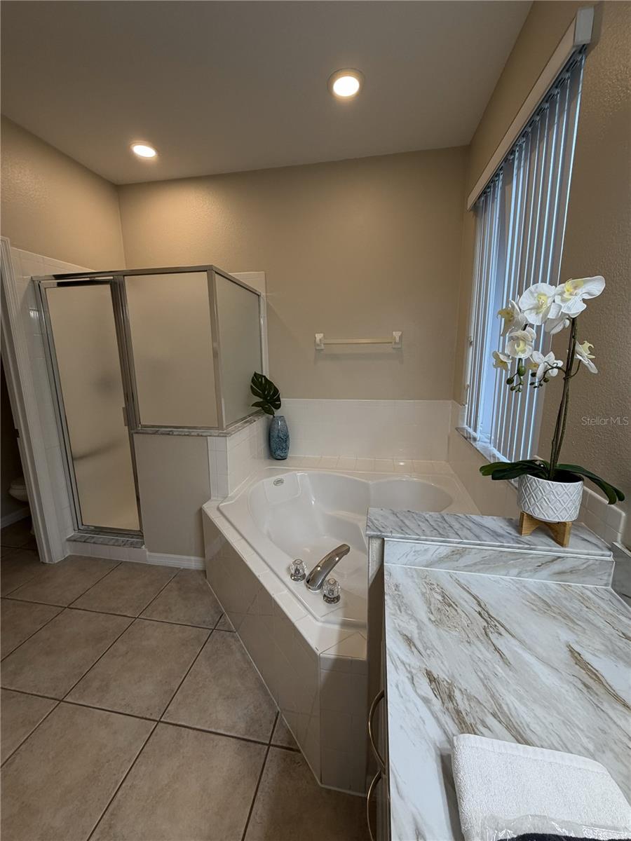 Image 18 of 49 For 1055 Lake Berkley Drive