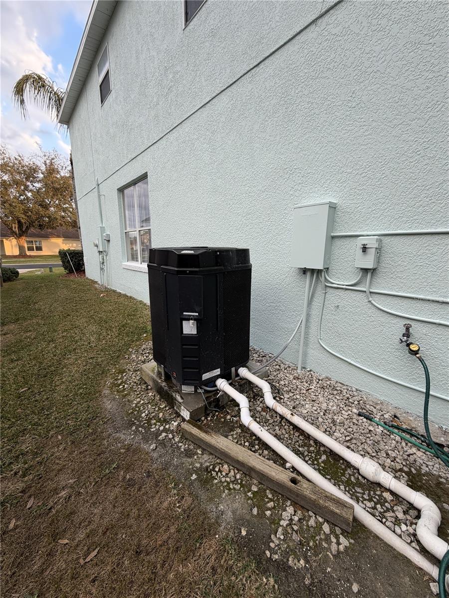 Image 43 of 49 For 1055 Lake Berkley Drive