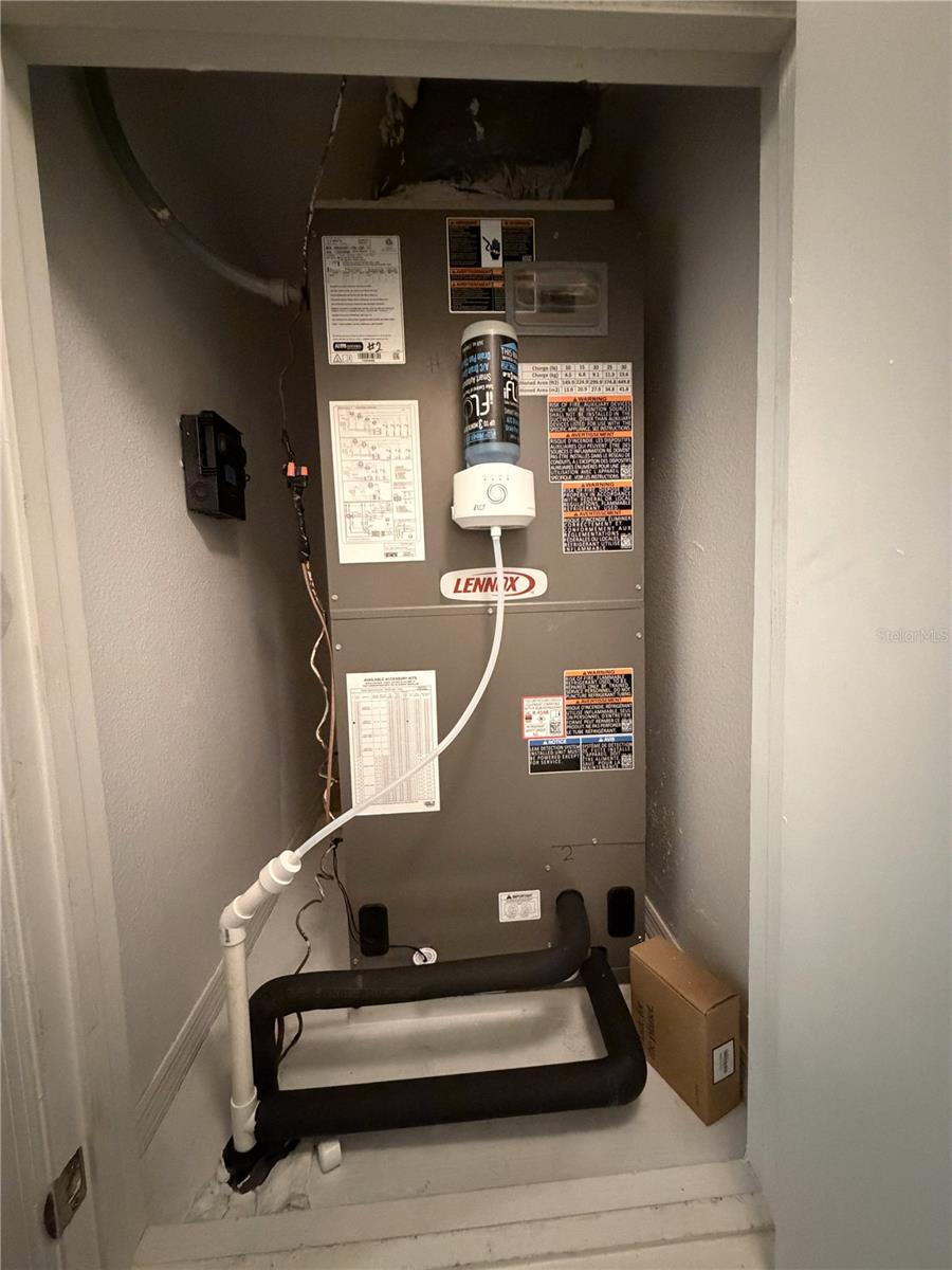 Image 48 of 49 For 1055 Lake Berkley Drive