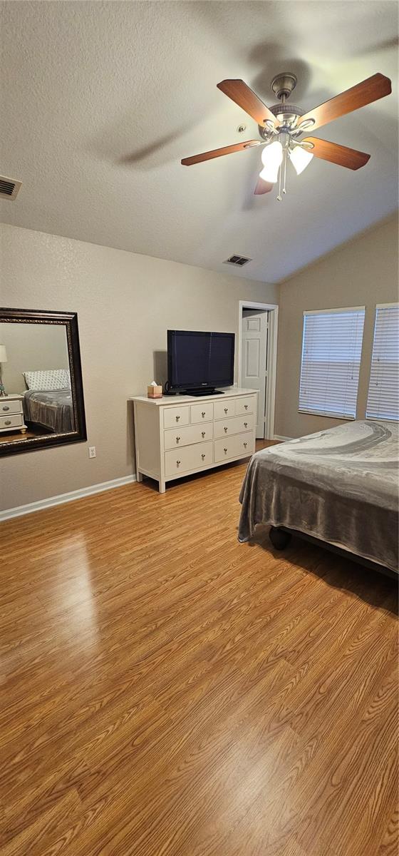 Image 21 of 36 For 6388 Castelven Drive 101