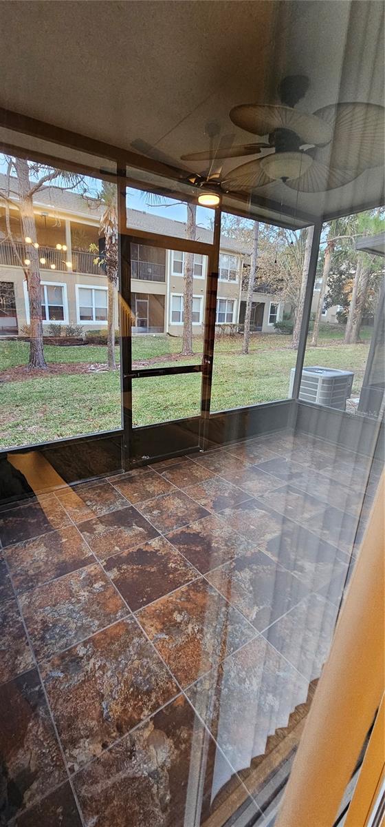 Image 7 of 36 For 6388 Castelven Drive 101