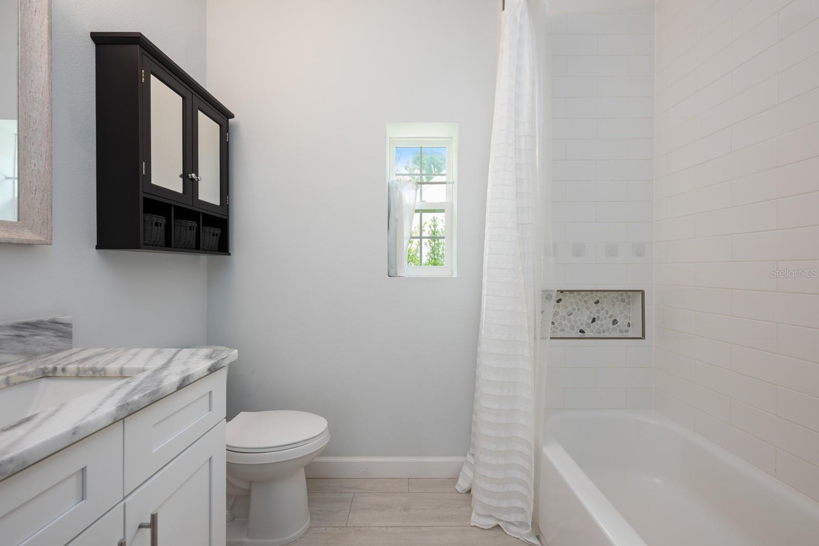 Image 17 of 27 For 141 Main Street