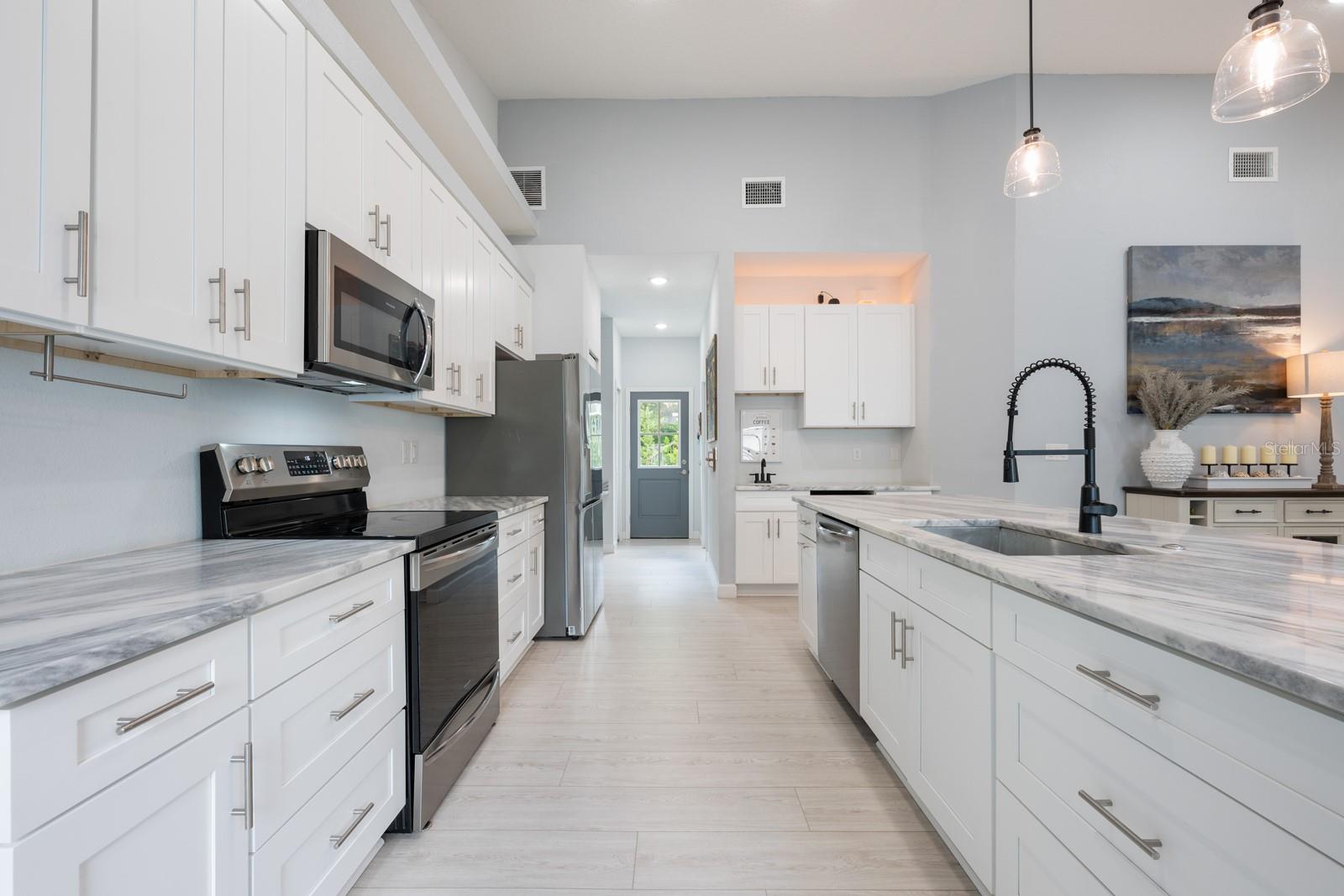 Image 8 of 27 For 141 Main Street