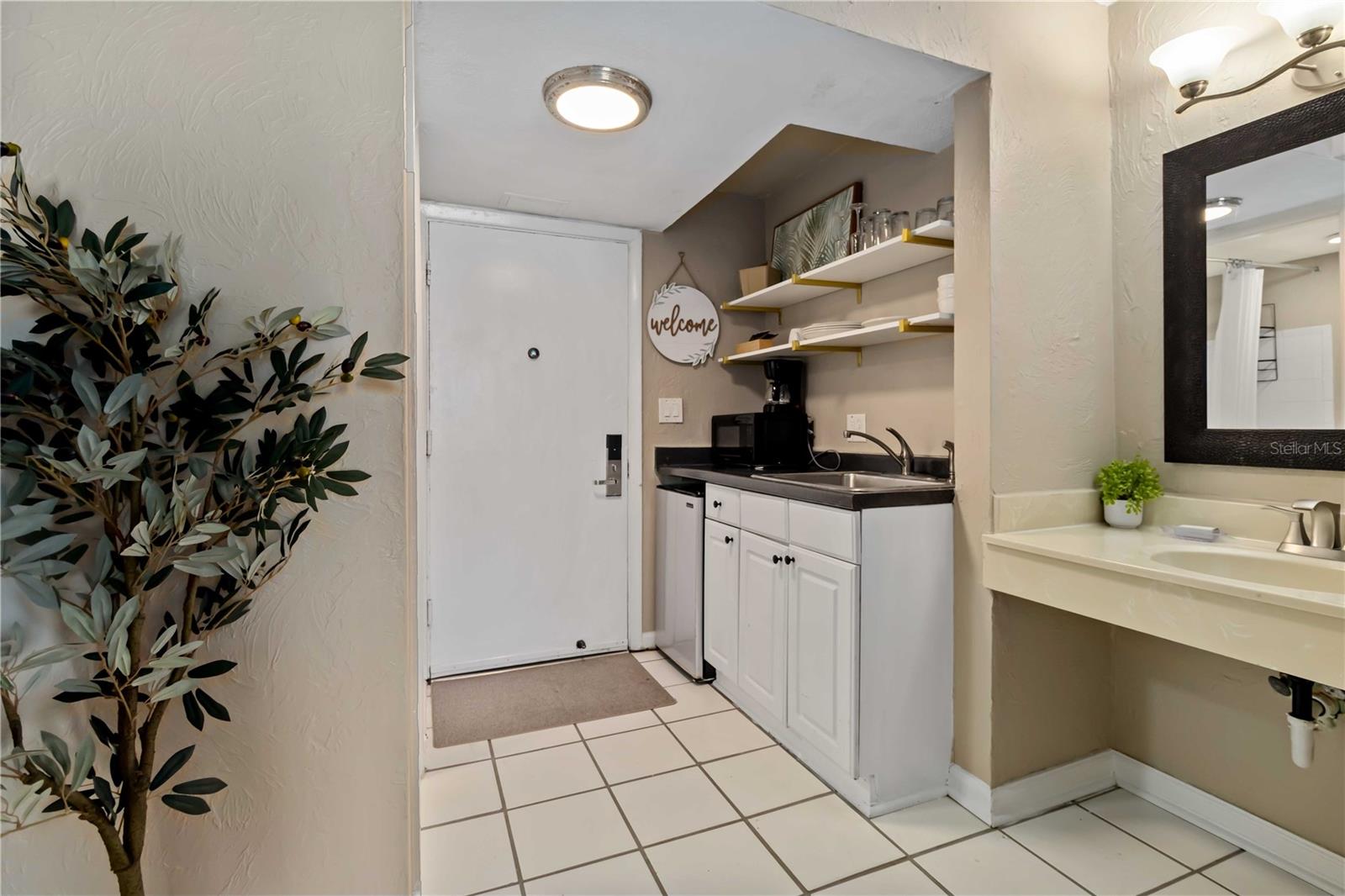 Image 5 of 25 For 313 Atlantic Avenue 5240