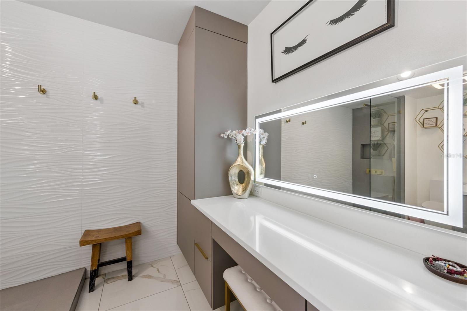 Image 11 of 23 For 210 Magnolia Road 106