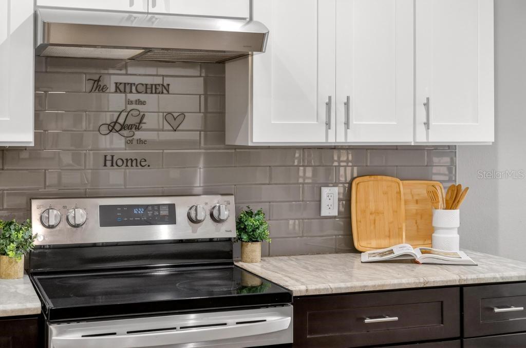 Image 5 of 84 For 201 Sterling Rose Court