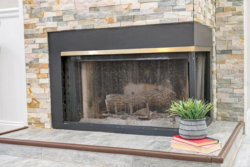 Image 9 of 84 For 201 Sterling Rose Court