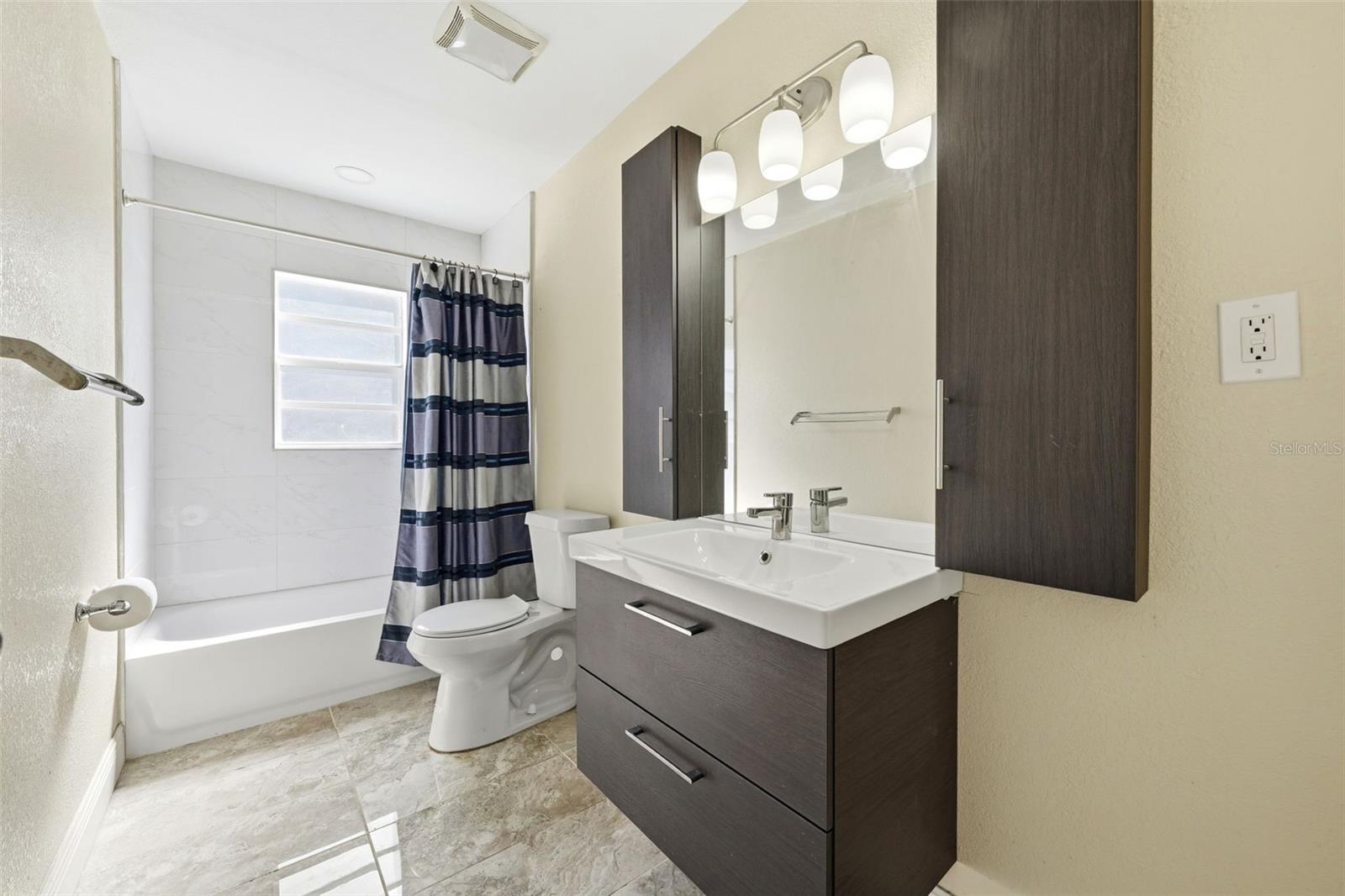 Image 10 of 29 For 132 Sagewood Court