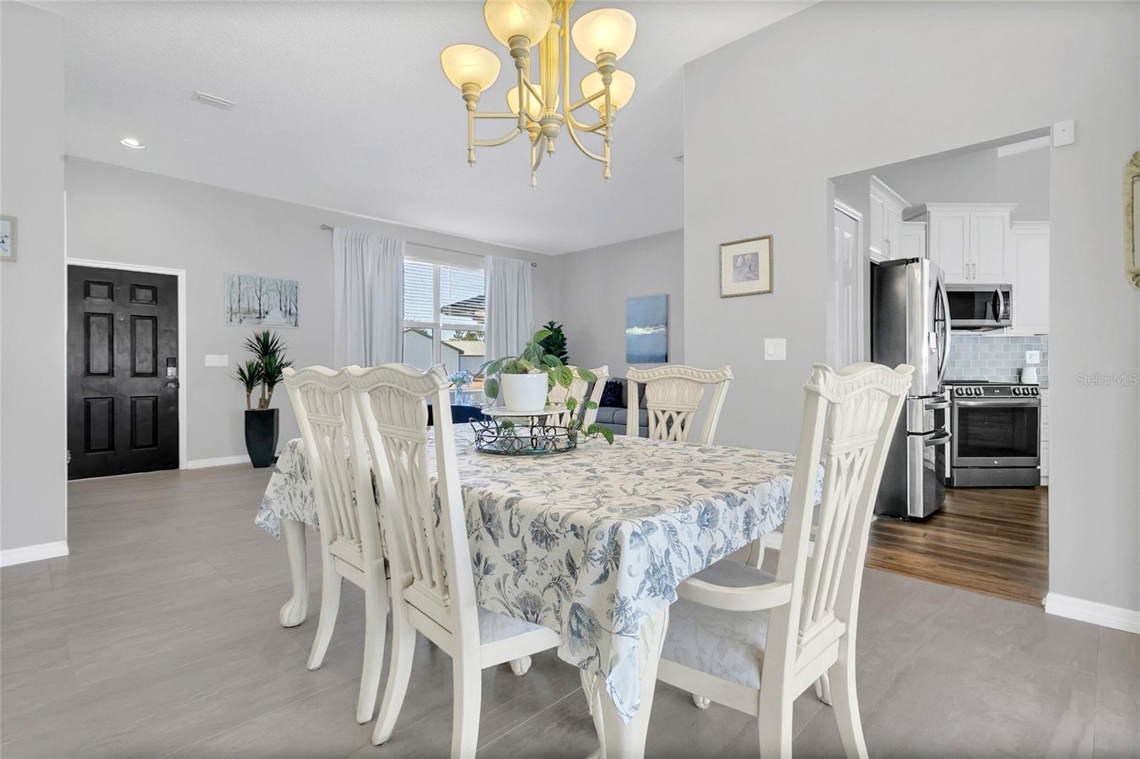 Image 18 of 38 For 1030 Catfish Creek Court