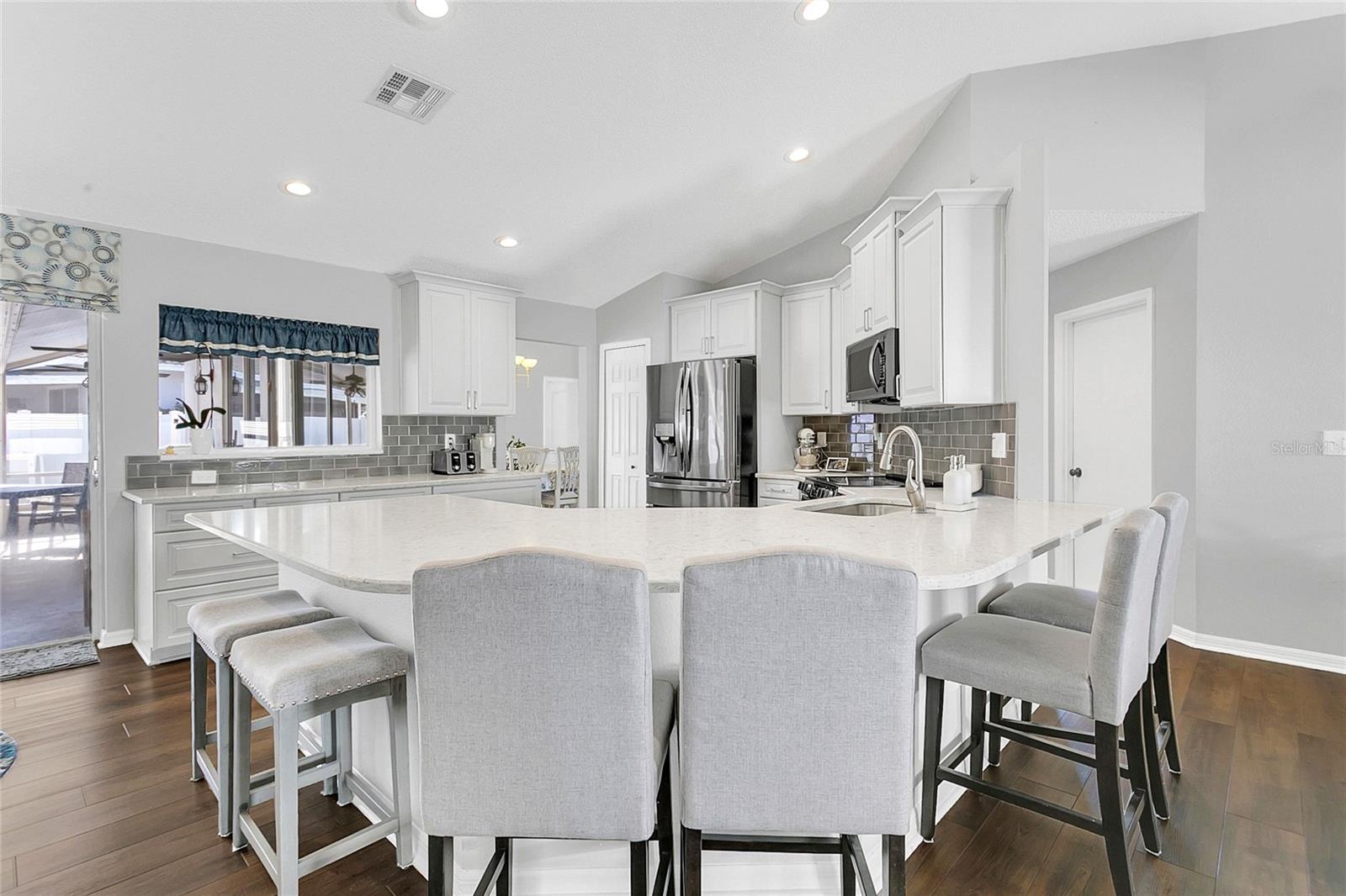 Image 19 of 38 For 1030 Catfish Creek Court