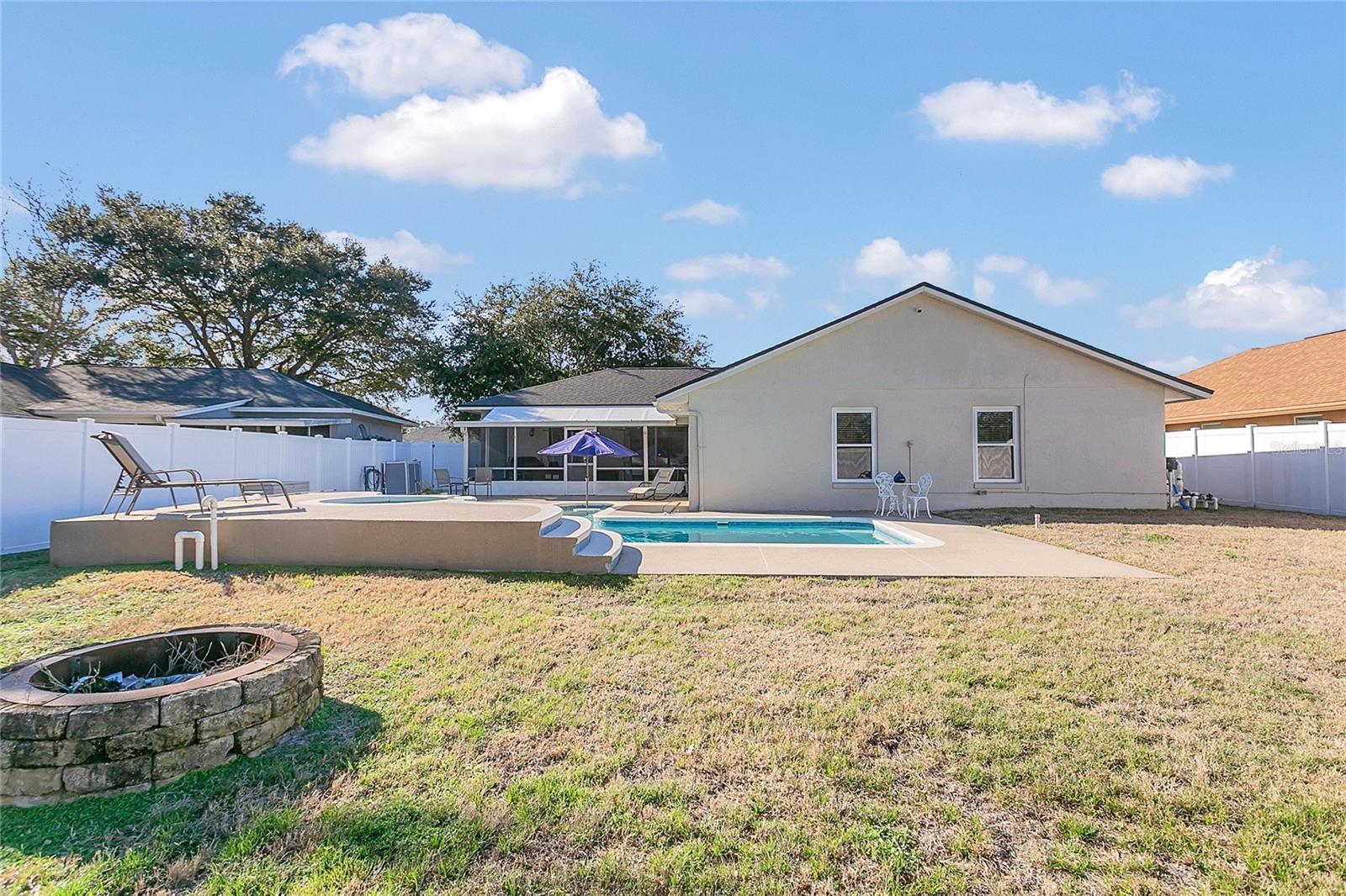 Image 5 of 38 For 1030 Catfish Creek Court