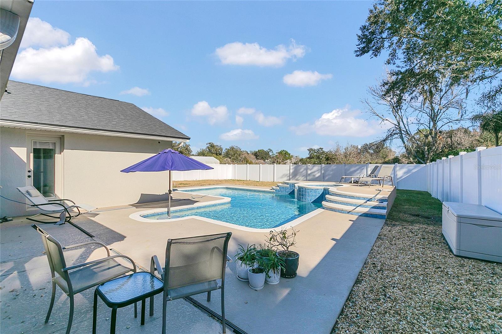 Image 7 of 38 For 1030 Catfish Creek Court