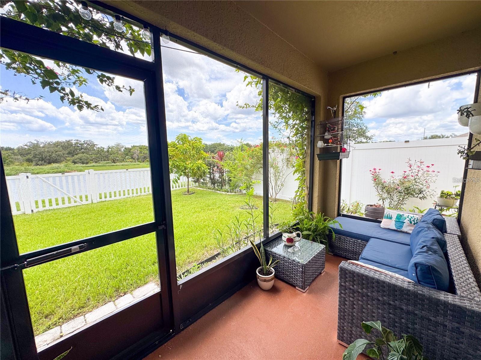 Image 36 of 51 For 11124 Leland Groves Drive