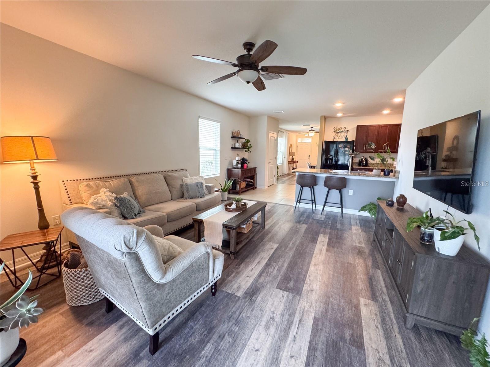 Image 9 of 51 For 11124 Leland Groves Drive