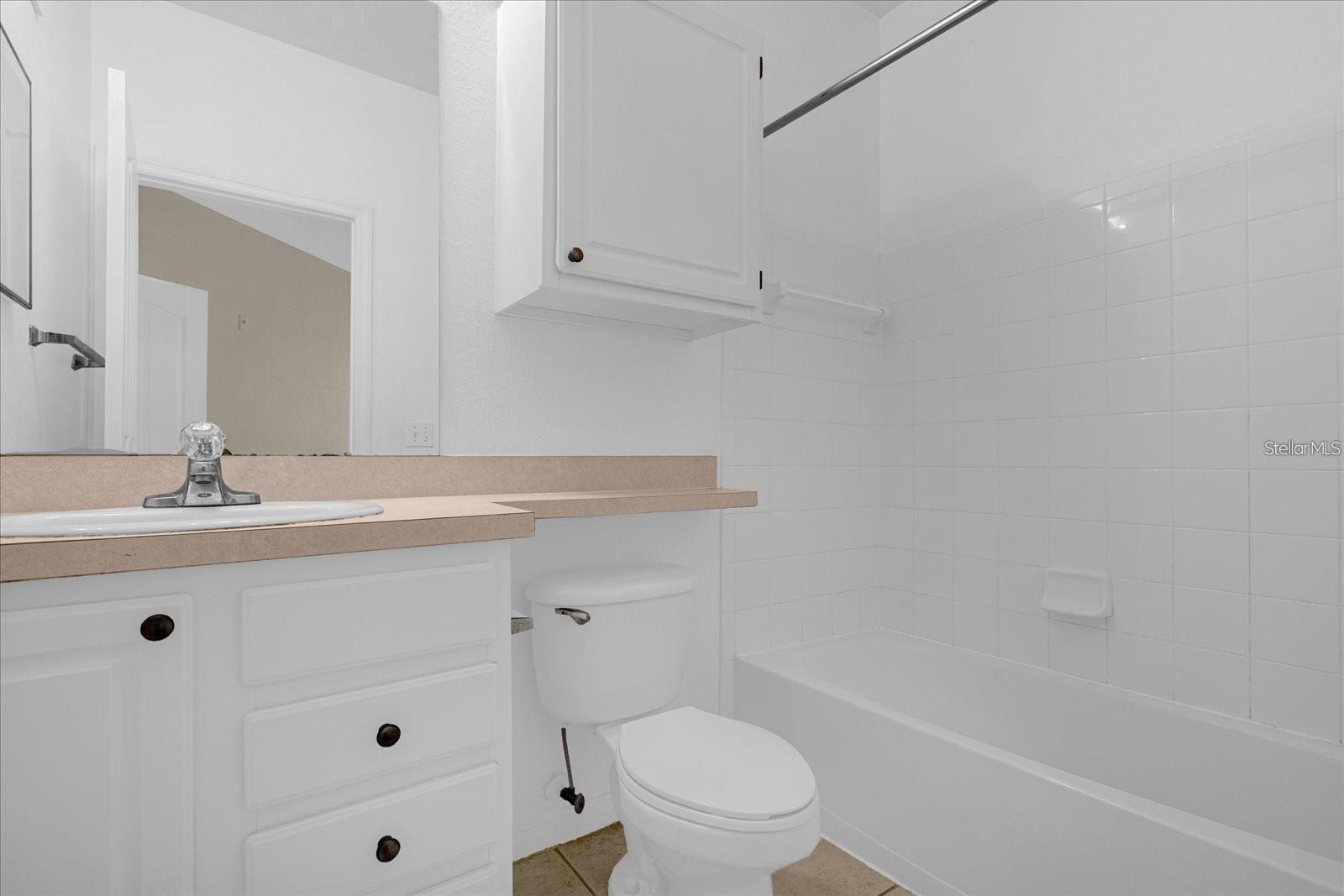 Image 17 of 27 For 2639 Maitland Crossing Way 201