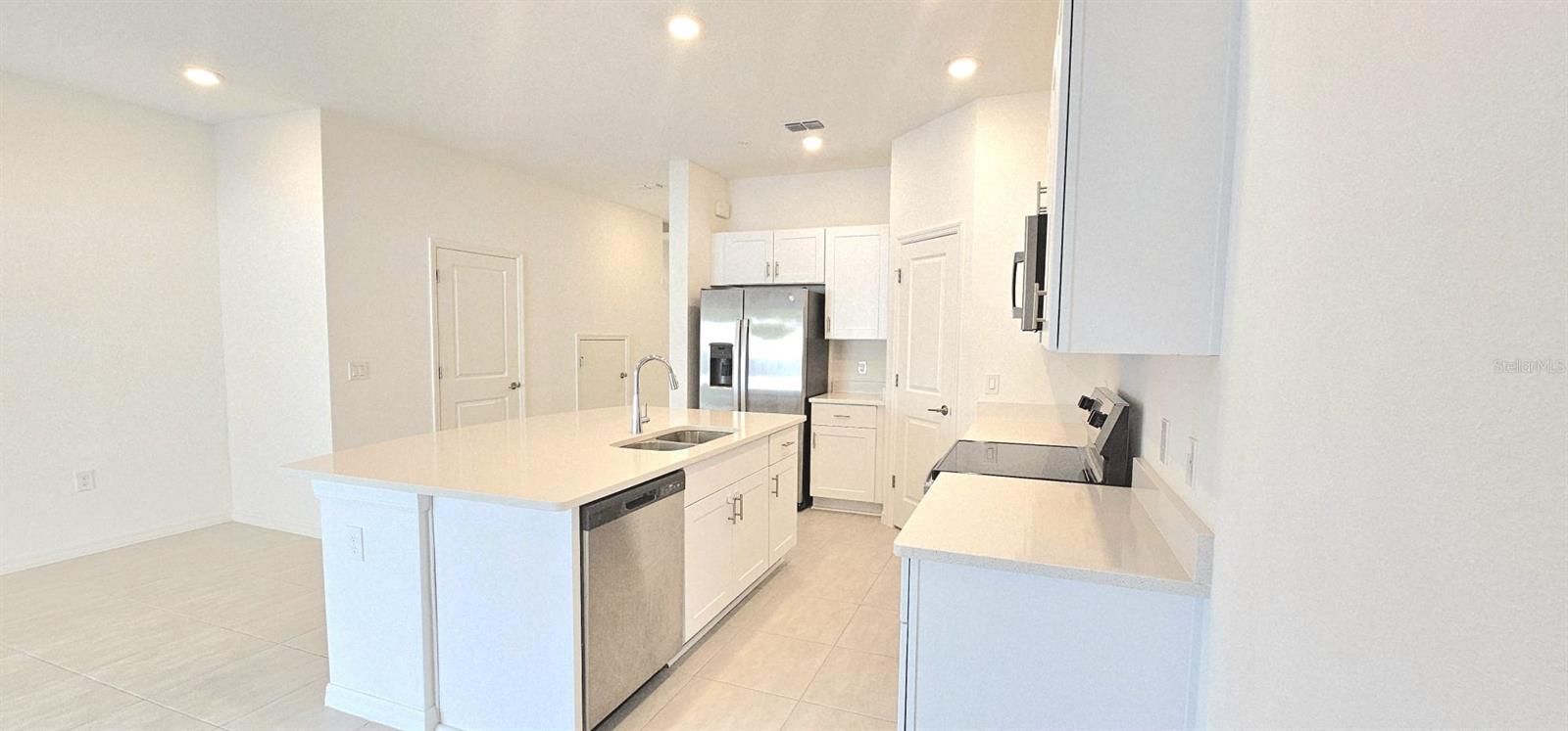 Image 14 of 32 For 5000 Revolutionary Way