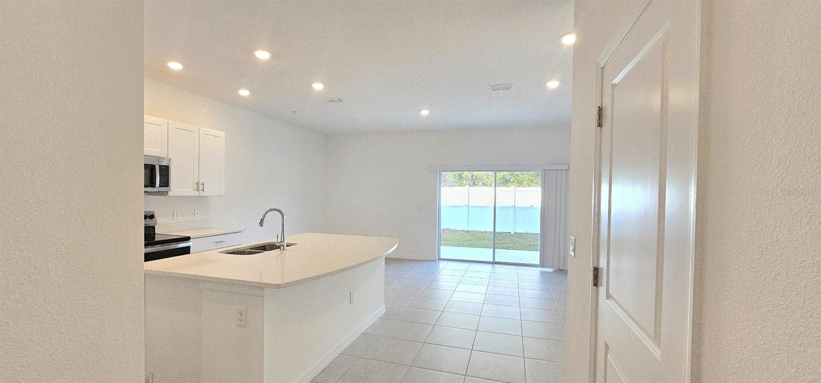 Image 9 of 32 For 5000 Revolutionary Way