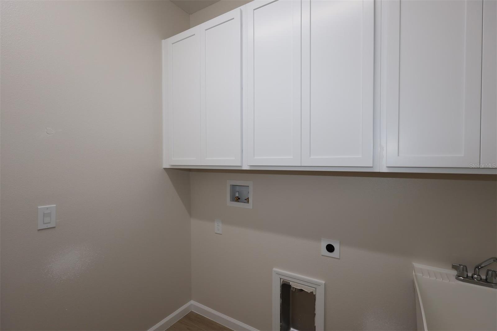 Image 15 of 24 For 6711 Yellow Warbler Bend