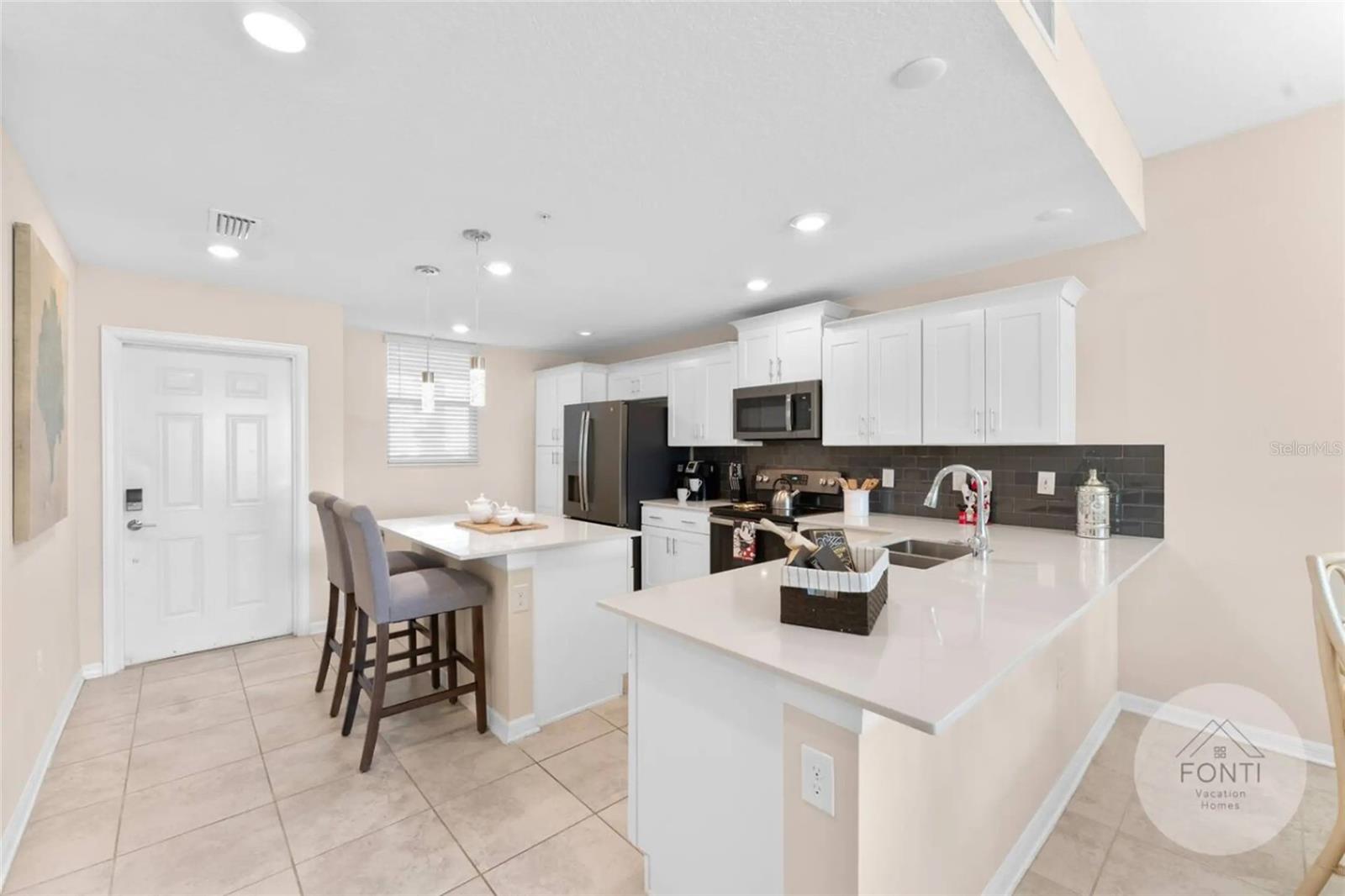 Image 2 of 46 For 3141 Paradox Circle 104